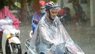 Thời tiết hôm nay 23/4: Không khí lạnh tràn về, Bắc Bộ xuất hiện mưa dông, Hà Nội ghi nhận thay đổi nhiệt độ rõ rệt