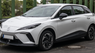 'Hãng xe Anh quốc’ ra mắt xe điện từ 265 triệu: Cùng cỡ với Mitsubishi Xforce, đi 530 km mỗi lần sạc