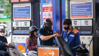 Giá xăng dầu hôm nay 28/4: Thế giới tăng nhiều phiên liên tiếp, RON 95, diesel điều chỉnh trước lễ thế nào? 