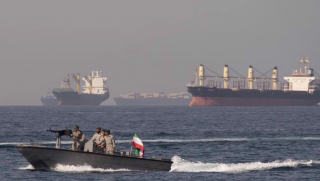 Iran tuyên bố không đầu hàng, hé lộ ‘lằn ranh đỏ’ không thể đàm phán với Mỹ 