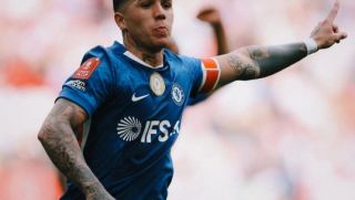 Tin Chuyển Nhượng 4/5: Arsenal gây sốc vì Enzo Fernandez, Man City “cướp hàng” MU