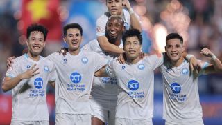 Cập nhật tỷ số, kết quả Selangor 2-1 Nam Định - Bán kết Shopee Cup 2025/26: Sai lầm hàng thủ