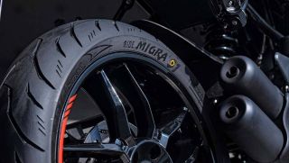 Tin xe trưa 6/5: Chính thức ra mắt ‘vua côn tay’ mới tiệm cận Yamaha Exciter và Honda Winner R, có ABS 2 kênh, giá rẻ