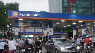 Giá xăng dầu trưa hôm nay ngày 7/5: Xăng RON 92 và 95 ở mức ‘vừa bán vừa cho’, giá lăn bánh Toyota Vios giảm 'sập sàn'
