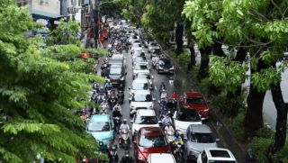 Hà Nội lên lộ trình hạn chế xe xăng trong Vành đai 1, người dân bắt đầu tính phương án đổi xe và thay đổi di chuyển