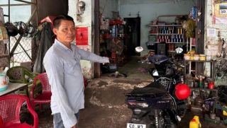 Bắt giữ đối tường cầm dao truy đuổi hàng xóm vì mở loa to hát karaoke bị công an nhắc nhở
