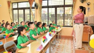 Giáo viên dạy thêm ngoài trường phải báo cáo từ 15/5, nhiều quy định mới đồng loạt áp dụng toàn quốc