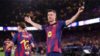 Lewandowski nghẹn ngào chia tay Camp Nou, Barcelona khép lại mùa giải bằng chiến thắng trước Betis