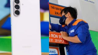 Bảng giá xăng dầu hôm nay tối 22/5: Xăng RON 92, RON 95 tăng vẫn bay màu hơn 8.000 đồng từ đỉnh, Galaxy A56 rẻ như cho