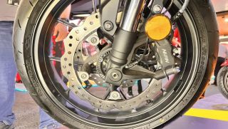 Honda chính thức ra mắt ‘huyền thoại côn tay’ mới đàn anh Winner R: Đẳng cấp vượt thời gian, giá mềm