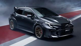 Toyota Corolla bất ngờ ra mắt bản hiệu năng cao 300 mã lực: Cắt bỏ hàng ghế sau, 'thách thức' Honda Civic Type R