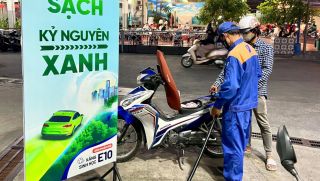 Xăng E10 lên kệ toàn quốc, cơ chế tính giá và khoảng cách với RON95 có thực sự hấp dẫn?