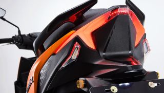 Tin xe trưa 4/6: Đối thủ ‘một 9 một 10’ với Honda SH chính thức ra mắt, thiết kế ‘nét’ hơn Vario và Air Blade, giá rẻ