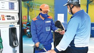 Bảng giá xăng dầu hôm nay 7/6: E10 RON95 và E5 RON92 giảm hơn 8.000 đồng, giá đầy bình xe máy Suzuki