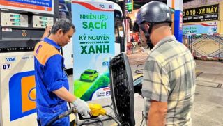 Giá xăng dầu hôm nay 9/6: Dầu thô vượt mốc mới, xăng E10 RON95 xuất hiện tín hiệu trái chiều 