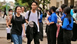 Thí sinh đánh giá đề thi tốt nghiệp THPT môn Văn sau 120 phút làm bài, dự đoán thang điểm đạt được?