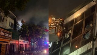 Hiện trường vụ cháy biệt thự liền kề khu đô thị Văn Phú ở Hà Nội, làm rõ nguyên nhân? 