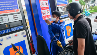 Giá xăng dầu hôm nay 20/6: Xăng E5, E10, dầu diesel rẻ chưa từng có, dầu thô quay lại đường đua 