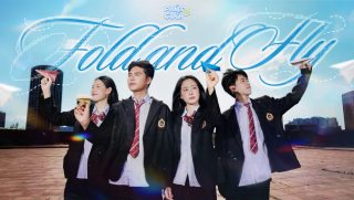 'FOLD AND FLY' tái hiện hành trình thanh xuân đầy nhiệt huyết của tân cử nhân Báo chí