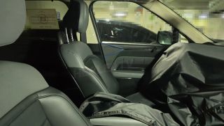Kia Sportage 2027 lần đầu lộ nội thất: Trang bị màn hình Pleos Connect thế hệ mới, quyết 'đấu' Toyota RAV4