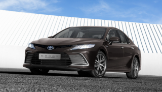 Điểm tin ô tô 25/6: Toyota Camry chỉ còn bản hybrid, Mitsubishi Attrage 2026 ‘đếm ngược’ ngày ra mắt