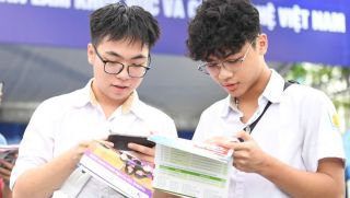Dự báo điểm chuẩn đại học 2026: Có ngành giảm tới 3 điểm, B00 và C00 gây bất ngờ
