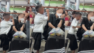 Clip bé trai đánh mẹ trong bệnh viện gây tranh cãi: Gia đình được cho là đã lên tiếng, thực hư ra sao?