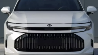 ‘Siêu sedan’ Toyota Avalon 2027 lộ diện: Công nghệ hybrid tiết kiệm xăng, ‘đậm đặc ADN’ Camry