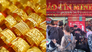 Bảng giá vàng hôm nay tối 16/7: Vàng SJC vàng nhẫn 9999 'mất giá' liên hồi, người nắm vàng ôm lỗ to