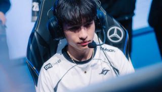 Xạ thủ Eddie úp mở khả năng giải nghệ sau mùa giải 2026, người hâm mộ Team Secret Whales không khỏi lo lắng