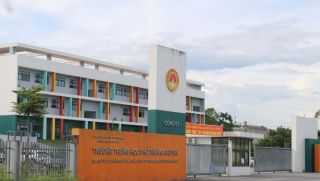 Thông tin đáng chú ý về giáo viên liên quan vụ gian lận thi cử ở Tuyên Quang vừa ra đầu thú, bị khởi tố vì tội gì?