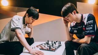 EWC 2026: T1 đánh bại nhà vua MSI 2026 Hanwha Life Esports, Gen.G vượt ải JD Gaming để vào bán kết