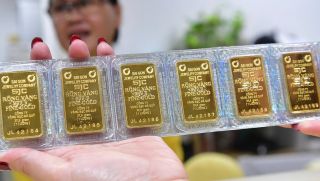 Giá vàng hôm nay 30/7: Vàng SJC, nhẫn 9999 ‘dựng đứng’, 1 chỉ vàng hiện bao nhiêu tiền?