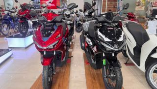 Tin xe máy 31/7: Giá xe máy Honda đồng loạt giảm mạnh cuối tháng 7, SH và SH Mode rẻ khó tin, Air Blade giảm 'thủng đáy'