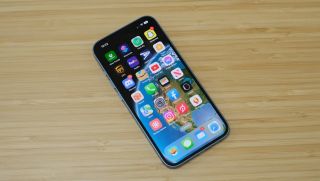 Đây là iPhone mới có GPU 5 lõi chiến game rẻ nhất Việt Nam đầu tháng 8, không quá thua iPhone 17 mới
