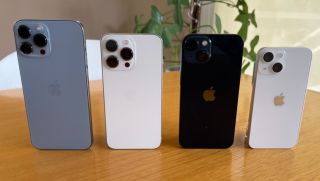 Bảng giá iPhone 13 mới nhất tháng 8 chỉ từ 7,09 triệu đồng, iPhone 13 Pro Max lùi sâu