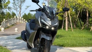 Tin xe trưa 18/8: Mẫu xe ga mới ‘trên cơ’ Honda SH 160i chính thức ra mắt, trang bị cực đỉnh mà giá rẻ bất ngờ