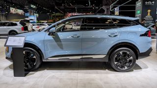 Kia chính thức ra mắt mẫu SUV 5 chỗ đẹp long lanh giá 839 triệu đồng: Xé vé Mazda CX-5 và Honda CR-V