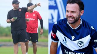 Ông lớn V.League chính thức ngỏ lời, cựu sao Man United mở toang cánh cửa đến Việt Nam thi đấu