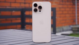 Bảng giá iPhone 16 tháng 9: Rẻ kỷ lục toàn dòng, iPhone 16 Pro Max, iPhone 16 Pro đều dễ mua