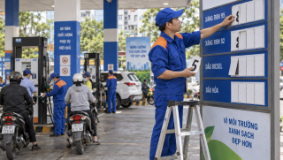 Cập nhật giá xăng hôm nay 14/9 tăng cao? Dự báo thứ 5 xăng dầu tiếp tục tăng vọt, có loại tăng 2.900/lít