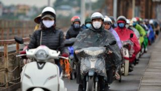 Tin thời tiết mới nhất: Hà Nội và nhiều tỉnh tiếp tục mưa lớn, miền Bắc có thể đón mùa đông muộn