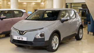 VinFast VF 5 dẫn đầu phân khúc SUV hạng A, bỏ xa Kia Sonet và Toyota Raize 