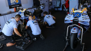Loại nhiên liệu bền vững mới của MotoGP đắt đến mức có thể khiến các đội vệ tinh 'phá sản'