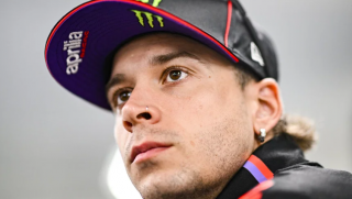 Từ 'kẻ thống trị' thành người bám đuổi: Bezzecchi đang đánh rơi chức vô địch MotoGP?