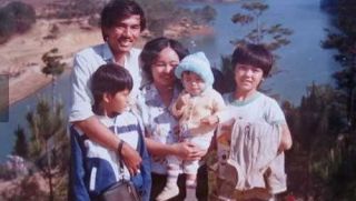 Từng phụ mẹ bán nước mía, cô bé năm nào giờ sống trong biệt thự giữa Thảo Điền: Cuộc đời rẽ sang trang khó tin