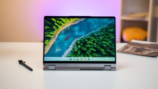 Lenovo IdeaPad Flex 5: Đột phá trải nghiệm với bản lề xoay 360 độ