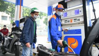 Giá xăng dầu hôm nay 5/10: Tuần này E5 RON 92 và E10 RON 95 có cơ hội lùi gần 21.000 đồng/lít? Giá đầy bình xe ga 125cc