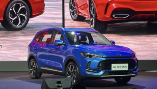 MG ZS Hybrid+ giá 668 triệu đồng tại Việt Nam, công suất 197 mã lực, ‘đối cứng’ của Yaris Cross