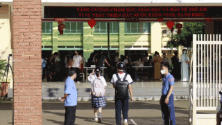 4 học sinh bị não mô cầu, 1 em tử vong: Tình hình 3 em học sinh? cấp kháng sinh cho hơn 2.000 người tại trường